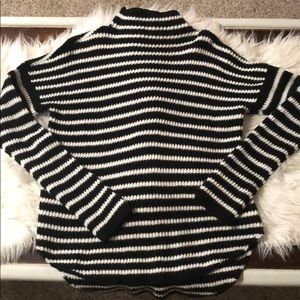 EXPRESS White & Black Striped Long Sleeve Sweater